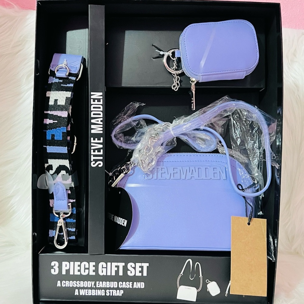 STEVE MADDEN CROSSBODY BAG AIRPOD CASE WEBBING STRAP